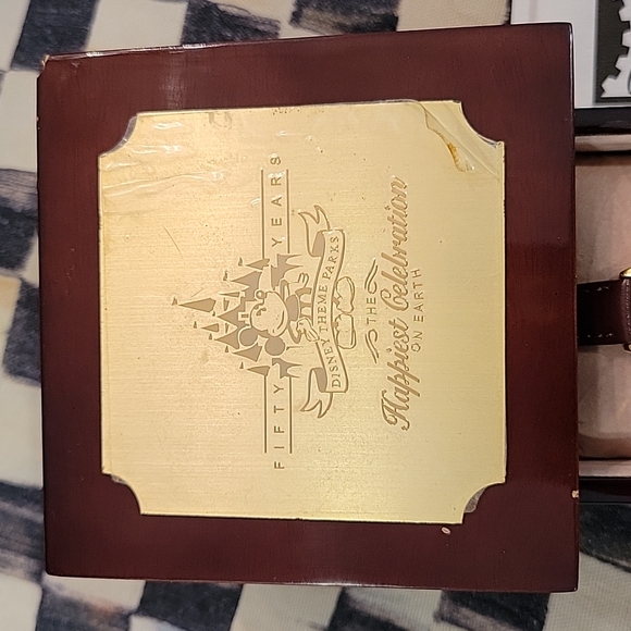 Walt Disney Timeworks 50th Anniversary Gold Watch - Picture 5 of 12